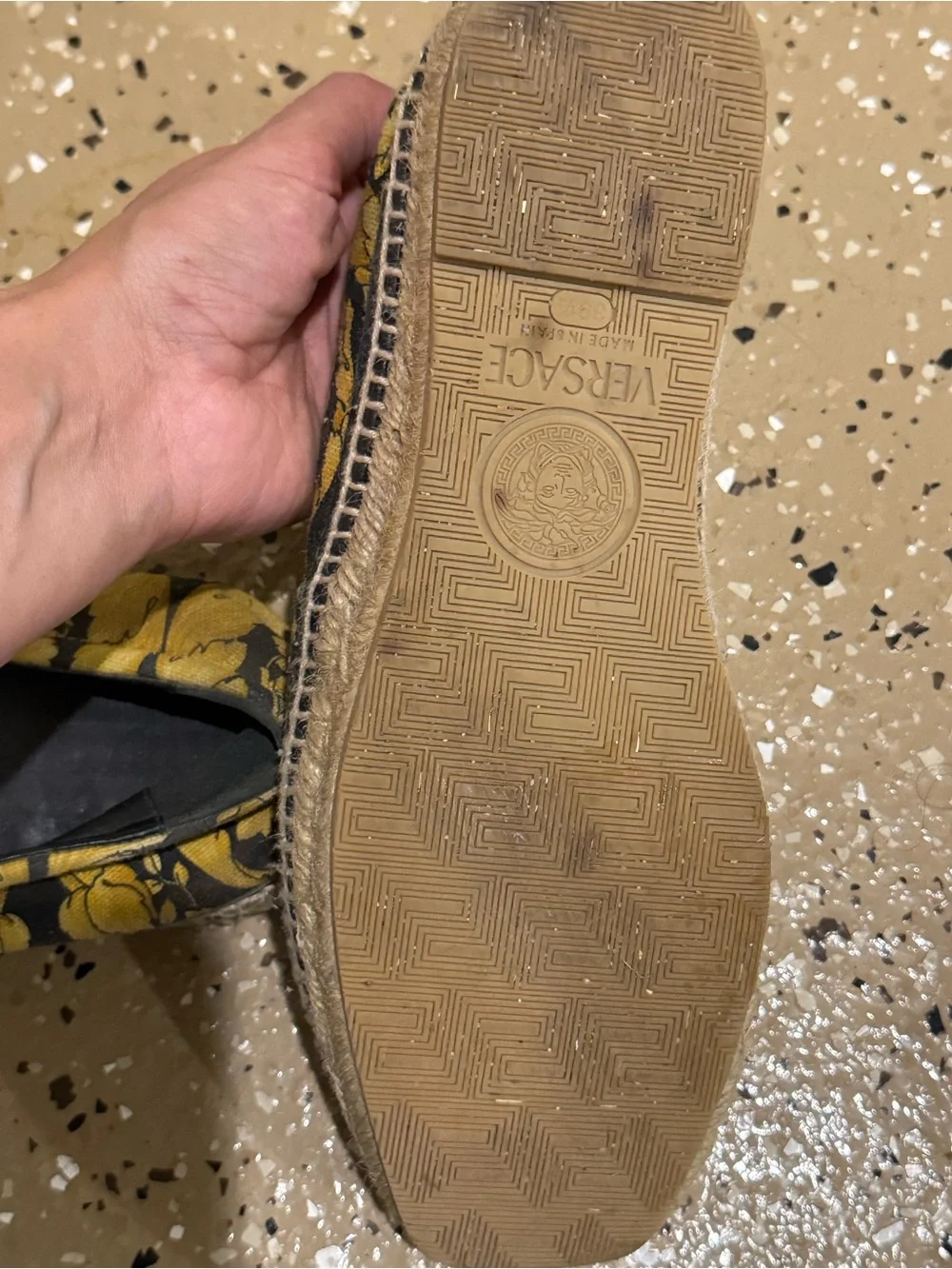 Versace Yellow and Black Floral Espadrille Slip-Ons
